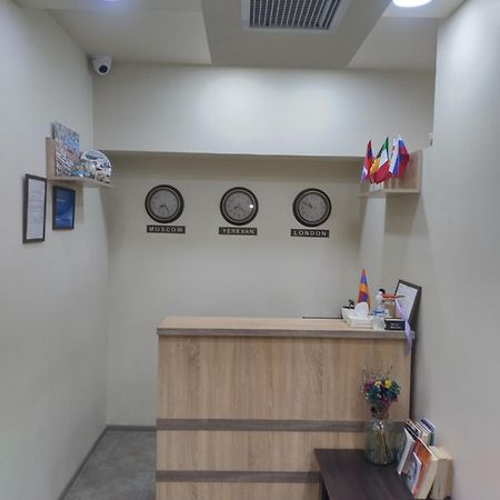 Metro Hostel Ереван Экстерьер фото