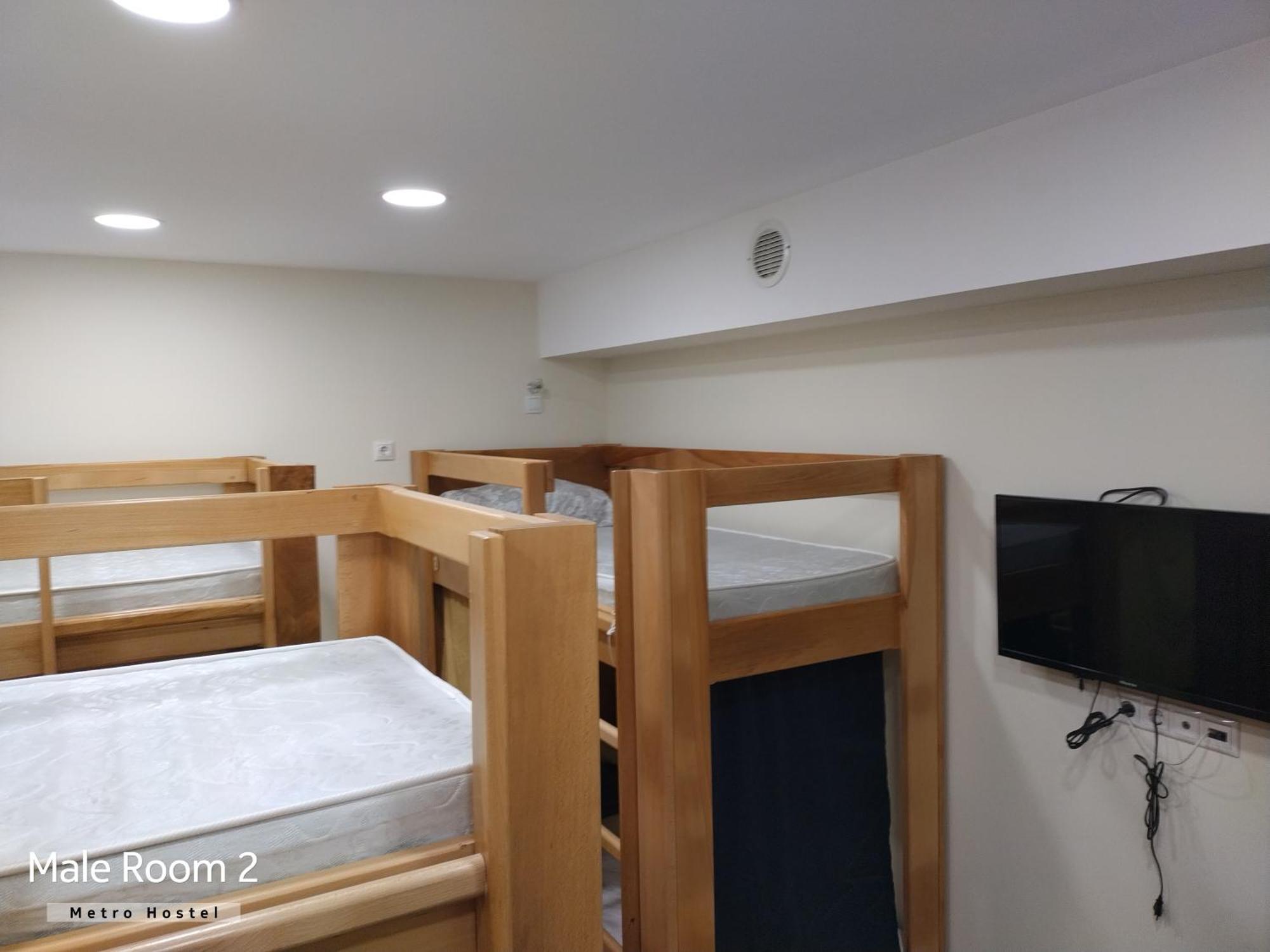 Metro Hostel Ереван Экстерьер фото