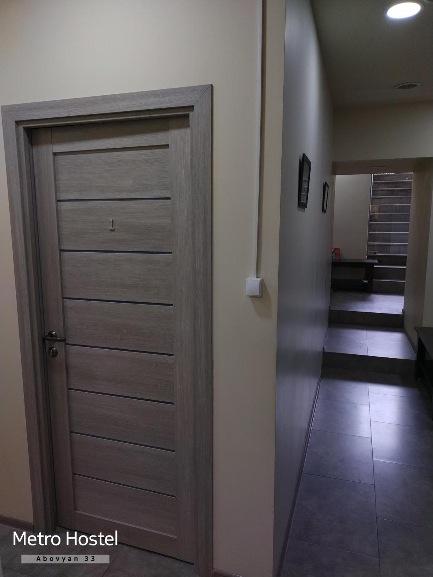 Metro Hostel Ереван Экстерьер фото