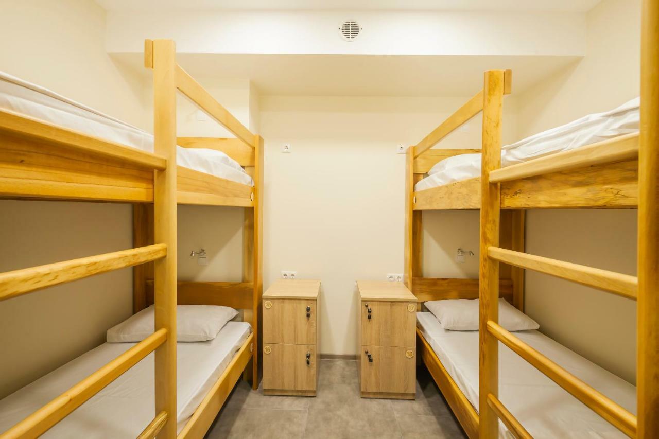 Metro Hostel Ереван Экстерьер фото