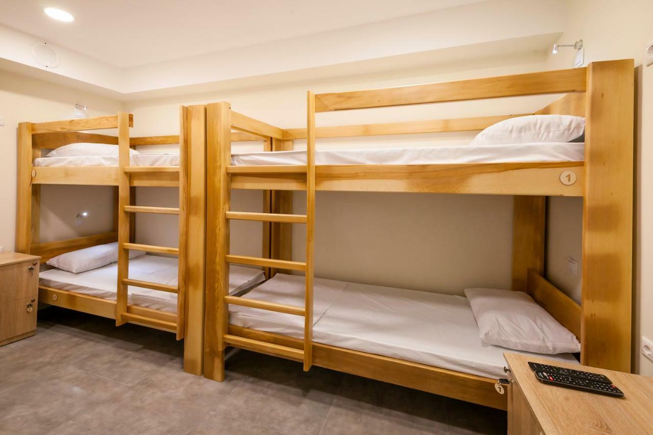 Metro Hostel Ереван Экстерьер фото